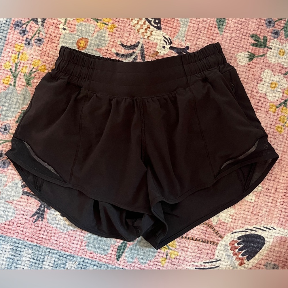 Lululemon Hotty Hot Low-rise 2.5”